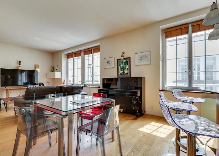 Duplex Calme Et Lumineux Au Coeur De Bastille